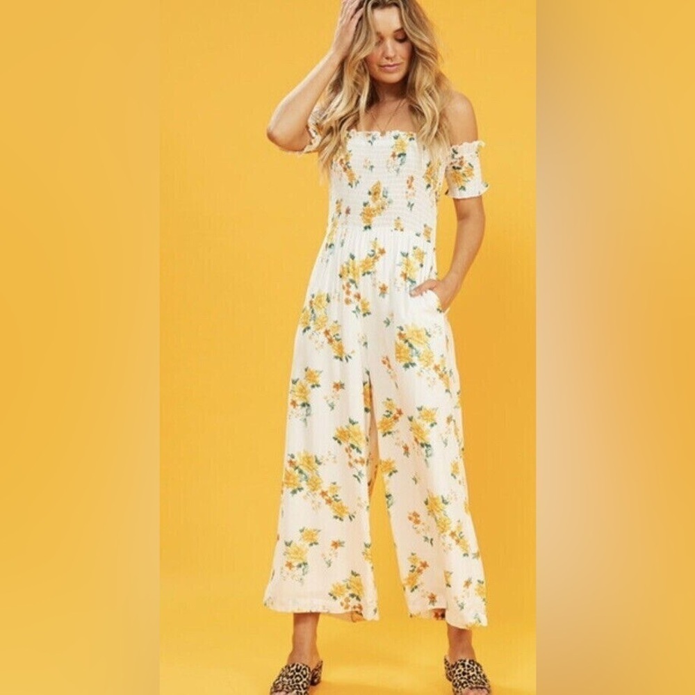 Minkpink Jumpsuit White and Yellow Lemon Bloom Jumpsuit Romper Size Medium - Picture 10 of 10